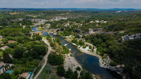 Plongez à la découverte des Costières de Nîmes !