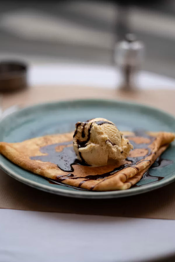 What to Drink with a Sweet Crêpe? - Food & Wine Pairings