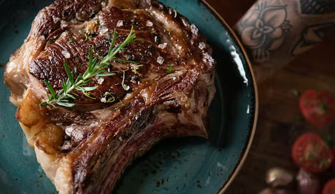Que boire avec une côte de bœuf ? - Mets & Vins