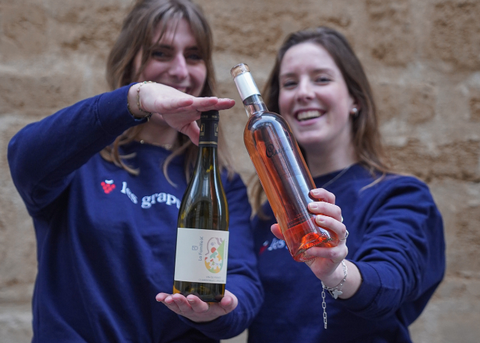 Les Grappes is expanding into export markets, with Italy as the leading importer of wines from grower-producers